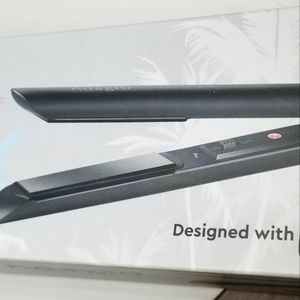 ADAGIO | Not So Mini Ceramic Straightener